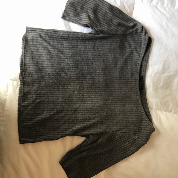 Grey crop top - Picture 2 of 2